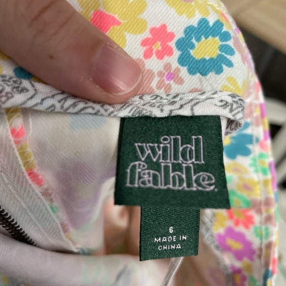Wild Fable NWT Ditzy Floral Bright Mini Skirt 6 - Picture 3 of 8